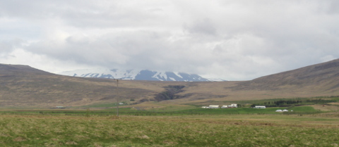 Oköxlin séð frá Reykholtsdal 1. júní 2014. Rauðsgil er fyrir miðri mynd.